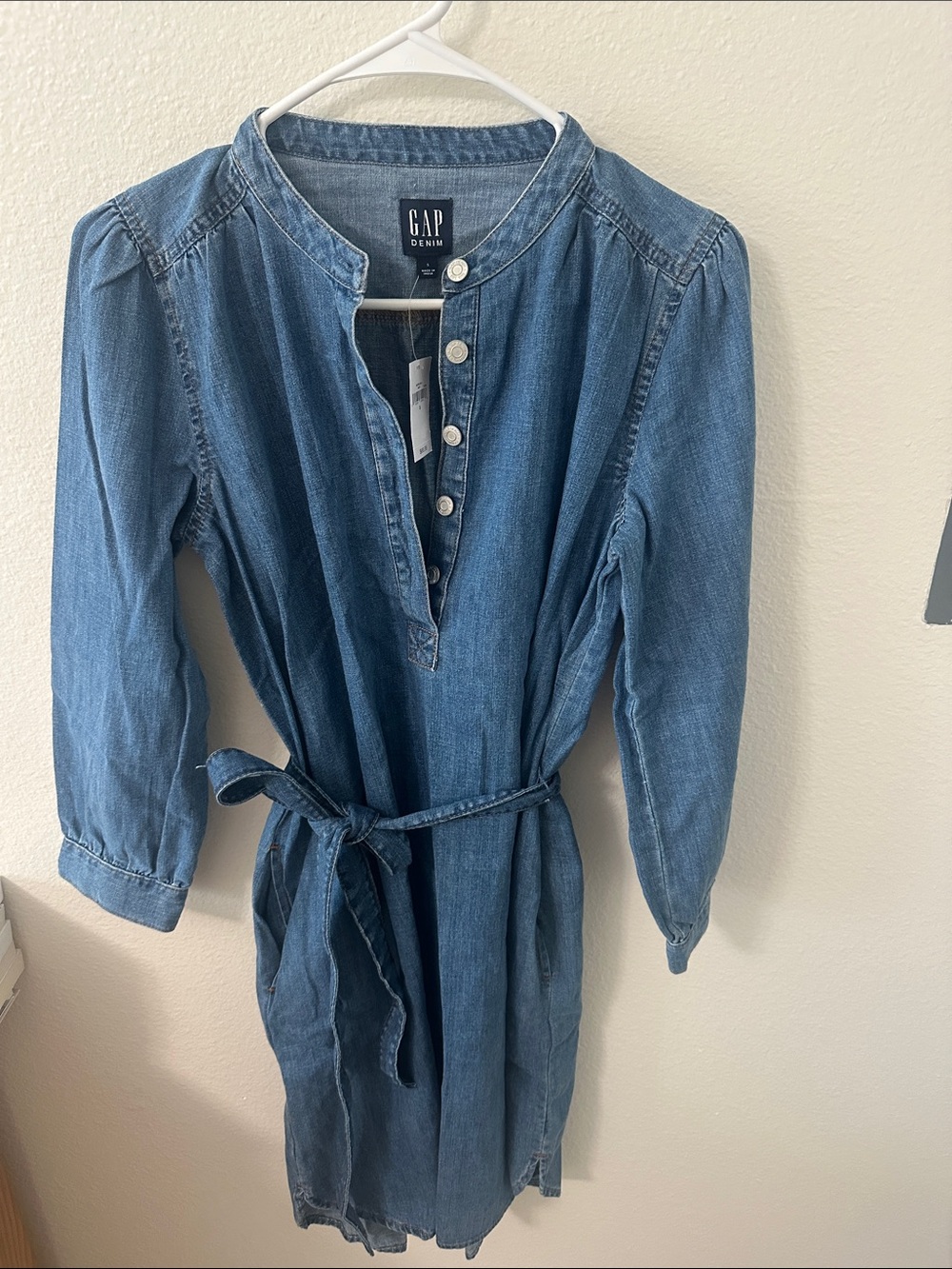 GAP Denim Tie-Waist Long Sleeve Dress in Medium Blue